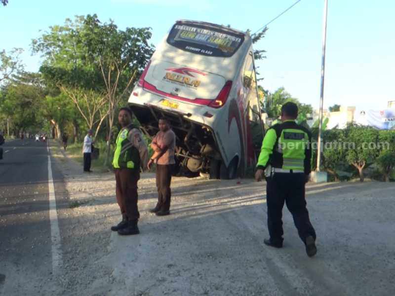 Kecelakaan Bus Mira