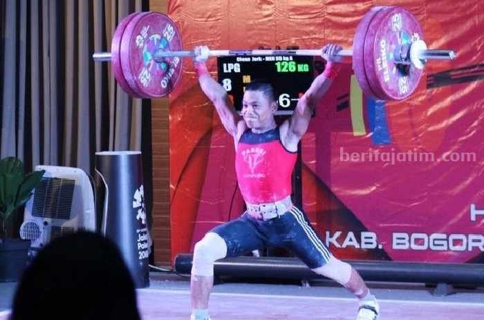 Atlet Angkat Besi Indonesia