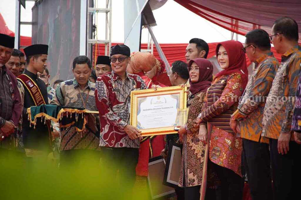 Mas Dhito