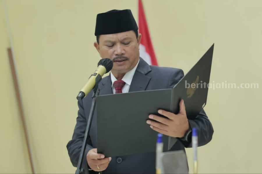 Maidi saat melantik 5 pejabat baru Pemkot Madiun di Hotel Grand Bintang Tawangmangu, Kabupaten Karanganyar, Provinsi Jawa Tengah, Jumat (16/6/2023) malam.