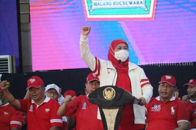Gubernur Khofifah Indar Parawansa