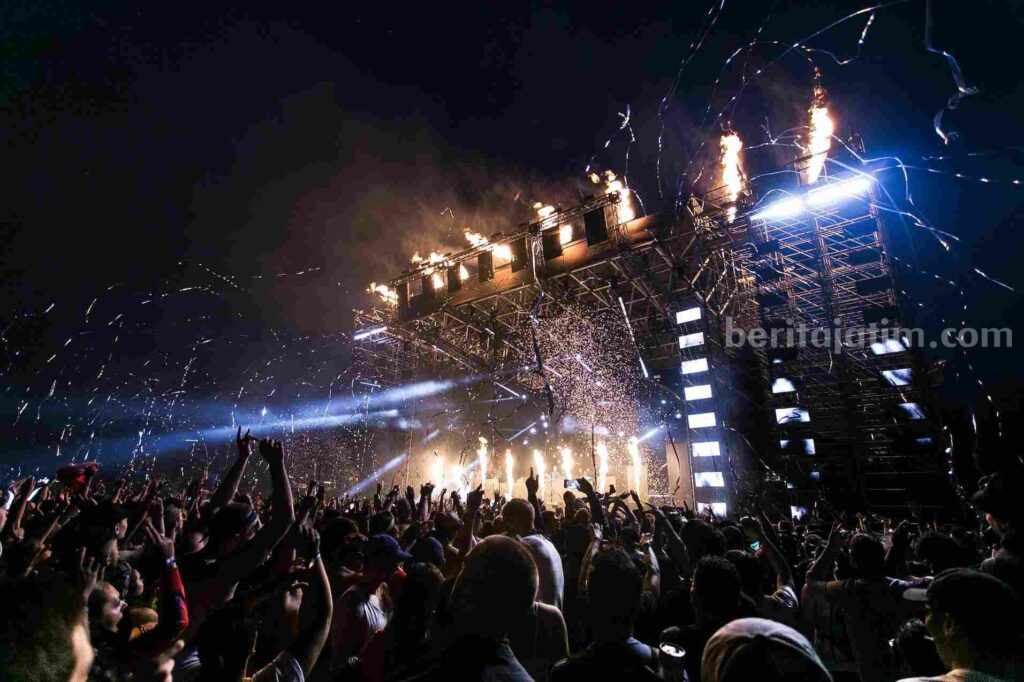 Ilustrasi crowd konser (sumber ilustrasi: pexels/wendy weng)