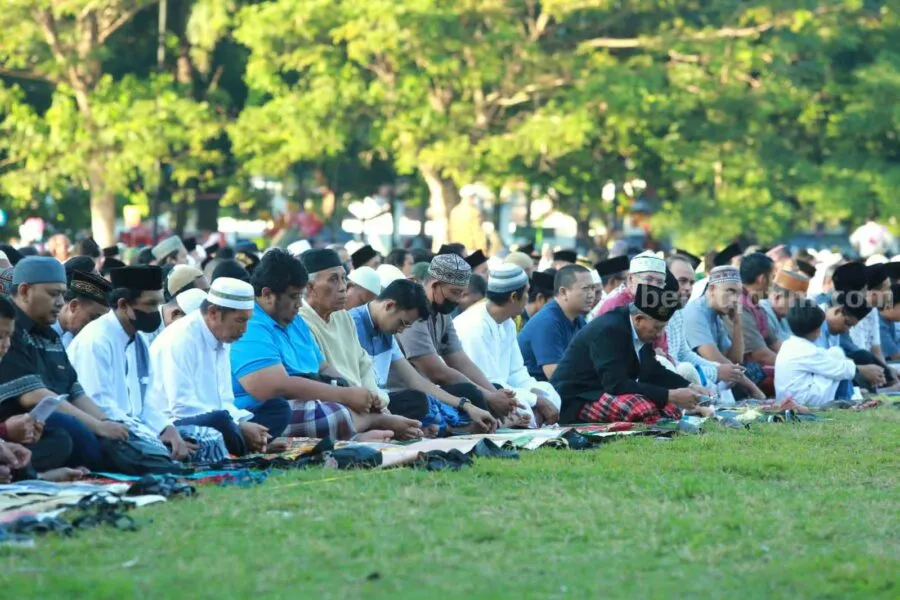 Warga Muhammadiyah banyuwangi melaksanakan salat Idul Adha, Rabu (28/6/2023)