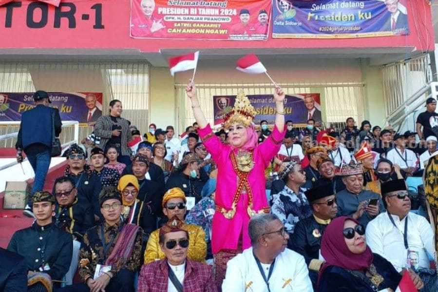 pakaian daerah