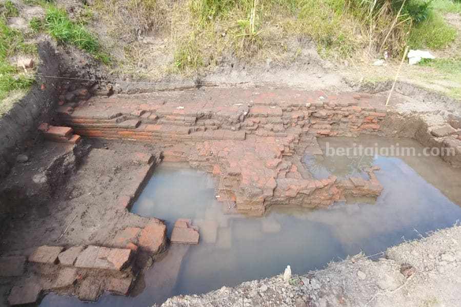 petirtaan candi gedog