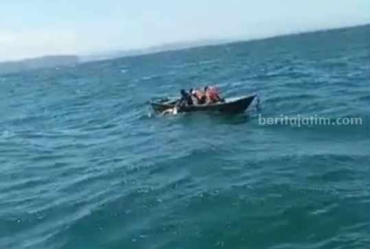 Jasad korban ditemukan di laut selatan Pantai Popoh, Kabupaten Tulungagung, Selasa (11/7/2023).