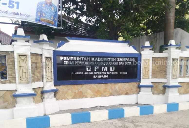 BPD Belum Terbentuk, Dana Desa Banyuates Sampang Tidak Cair Kantor Pemberdayaan Masyarakat Desa (DPMD) Kabupaten Sampang (Foto: Zamachsari/beritajatim.com)