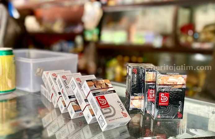 Rokok ilegal.