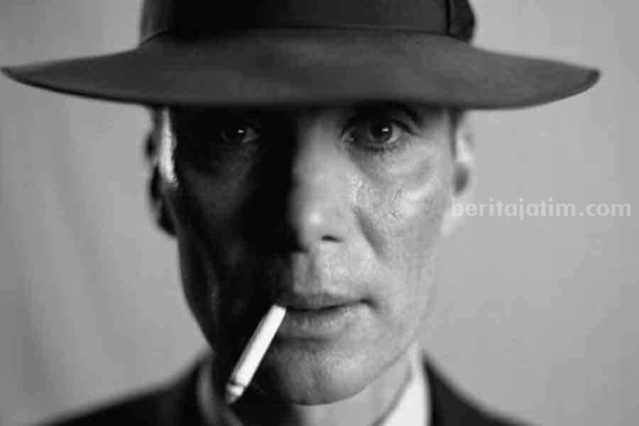 Cillian Murphy, yang memerankan tokoh Julius R. Oppenheimer. (IMDb)