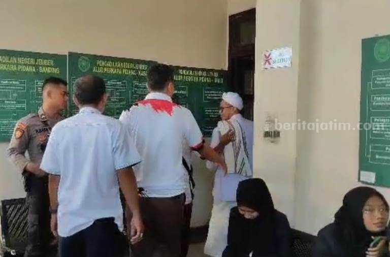 Pengasuh Ponpes di Jember Dituntut Hukuman 10 Tahun Penjara
