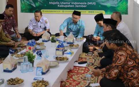 MUI Prakarsai Gerakan Penanganan Pergaulan Bebas dan Pernikahan Remaja di Jember
