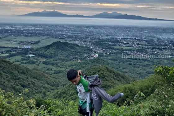 Wisata Gunung Klotok Kediri Jadi Tujuan Libur Sekolah, Intip Daya Tariknya Gunung Klotok