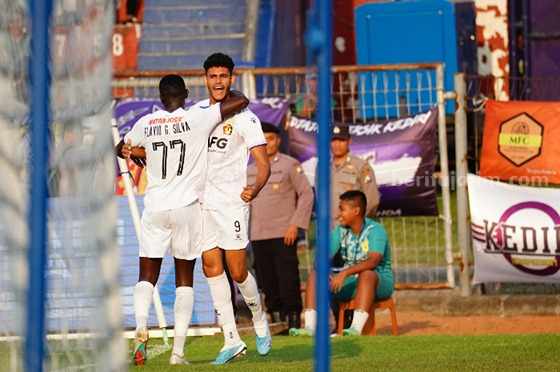 Jumpa Dewa United, Persik Unggul Head to Head Persik Kediri