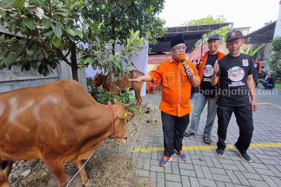 PKS Jatim Lebihi Target Pembagian Paket Kurban ke Masyarakat PKS