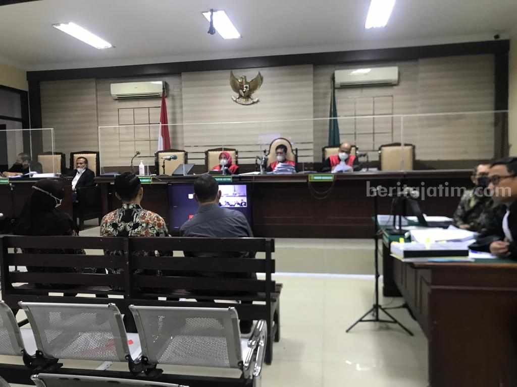 Berbelit Soal Uang Rp1,4 Miliar Disita KPK, Isteri Zaenal Afif Ditegur Hakim Sidang Sahat