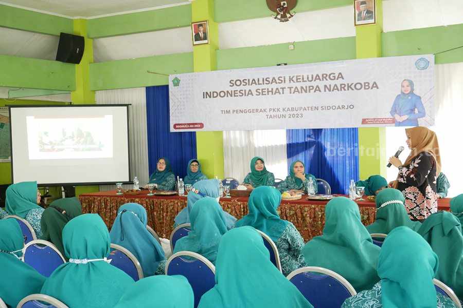 TP. PKK Kabupaten Sidoarjo Gandeng BNNK Sidoarjo Berantas Narkoba Dengan Sosialisasi