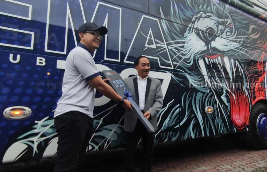 Akhirnya Arema FC Dapat Hibah Bus dari Eks Presiden Klub