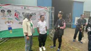Wali Kota Sutiaji memberikan semangat pada atlet Kota Malang.