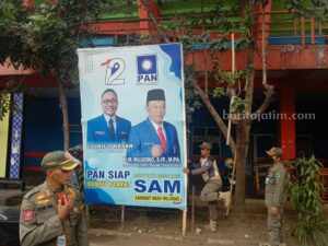 Baliho parpol yang ditertibkan Satpol PP Kota Malang.