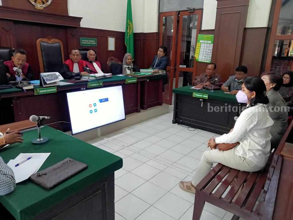 Amelia Salim