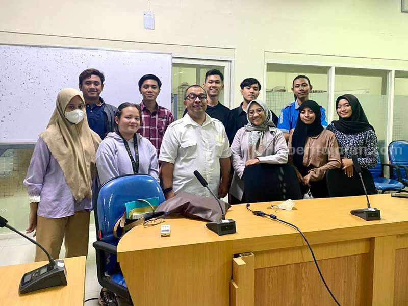 Tim Fakultas Teknik Universitas Negeri Surabaya