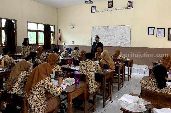 Salah satu kegiatan Bimbel Silasnum Education (Foto: Istimewa)