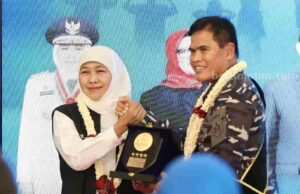 Gubernur Jatim: ‘Strong Partnership’ Jadi Kunci Penurunan Angka Stunting di Jawa Timur KSAL membuka program percepatan penurunan angka stunting kerja sama BKKBN dan Pemprov Jatim