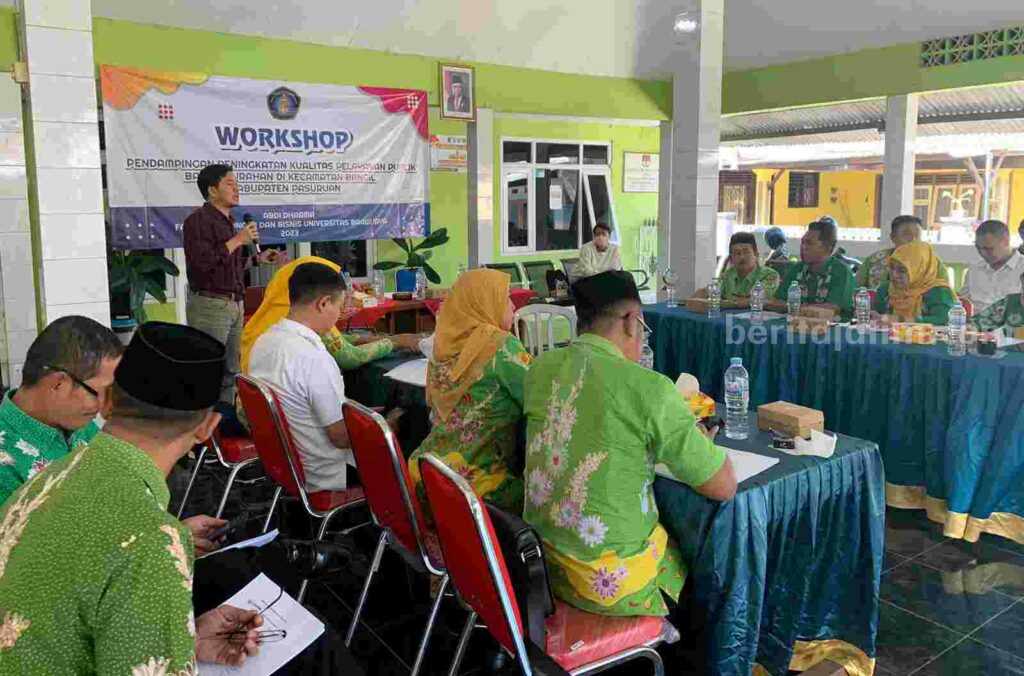 Tim abdi dharma FEB UB melangsungkan program pengabdian kepada masyarakat di kelurahan Bendomungal (Foto: Istimewa)