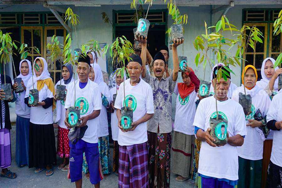 Kiai Muda Jatim mengadakan penanaman massal 200 pohon