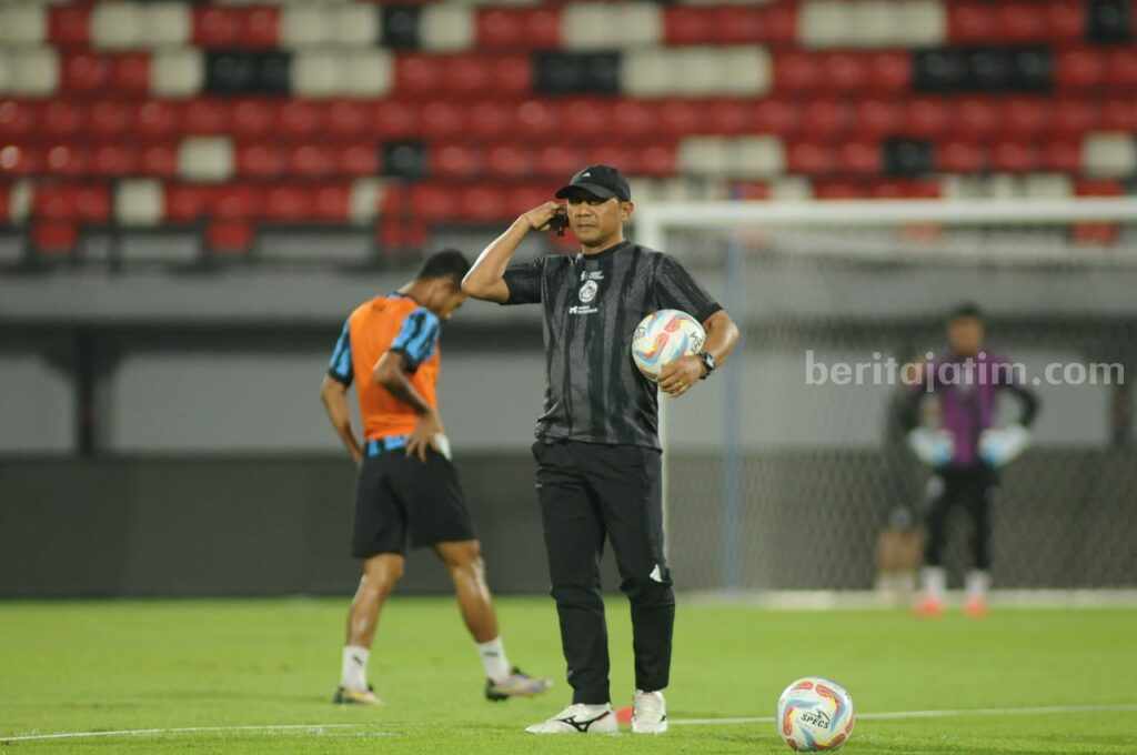 Manajemen Arema FC Kerucutkan 2 Calon Pelatih Kepala
