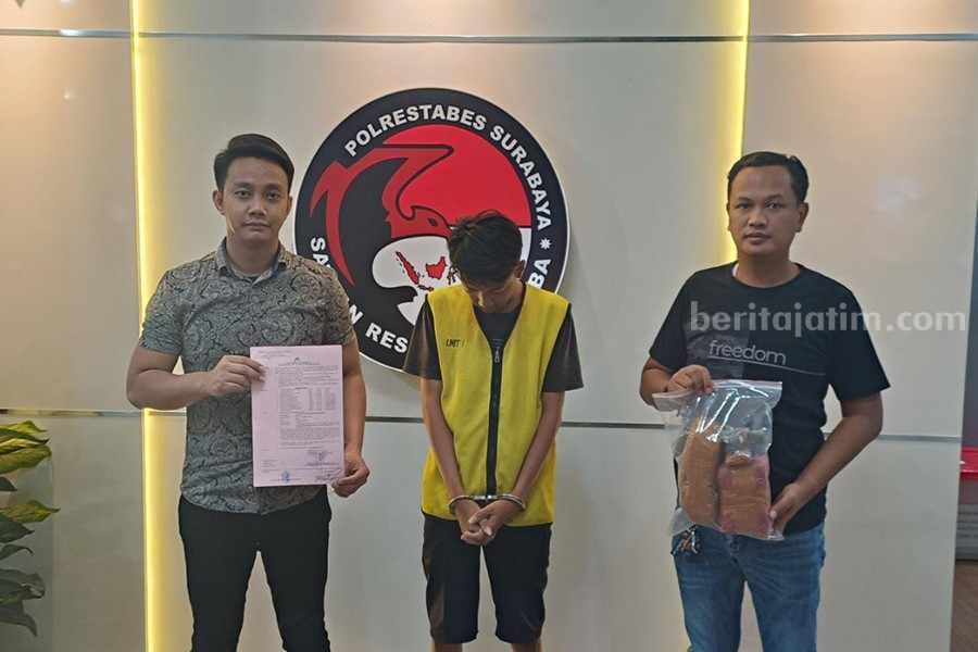 Bandar Ganja Wonokromo Sambut Ramah Polisi yang Geledah Rumahnya ZN saat diamankan di Polrestabes Surabaya. (Foto/ist)