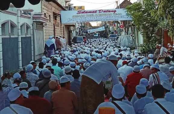 Jamaah berbagai daerah memadati haul Akbar Habib Abu Bakar Assegaf tahun lalu