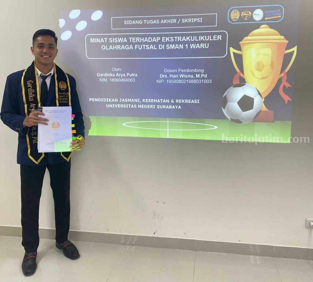 Pemain Gresik United Gardhika Arya Sukses Raih Gelar Sarjana Pemain Gresik United Gardhika Arya