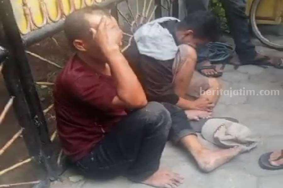 Sadi dan Untung setelah diamankan warga