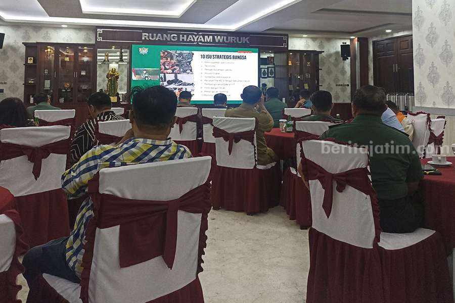 Suasana nonton bareng KASAD Award 2023 di Kodam V Brawijaya. (Foto/Anggadia).