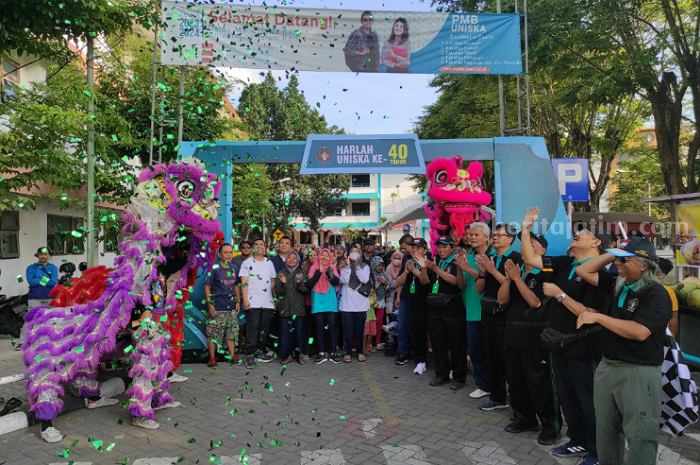 Puncak Harlah ke-40, Uniska Gelar Jalan Sehat Seribu Langkah
