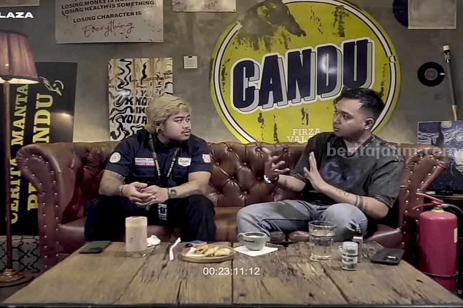 Screencapture channel yotube Firza Valaza dengan judul Kehidupan Kelam Bimbim Leak saat Dipenjara | Podcast Candu Eps. 5.
