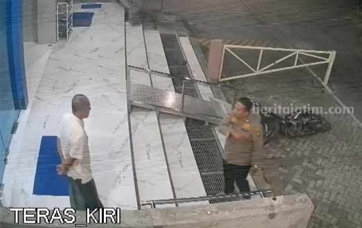 Oknum polisi mendatangi muazin usai menendang motor terekam kamera CCTV