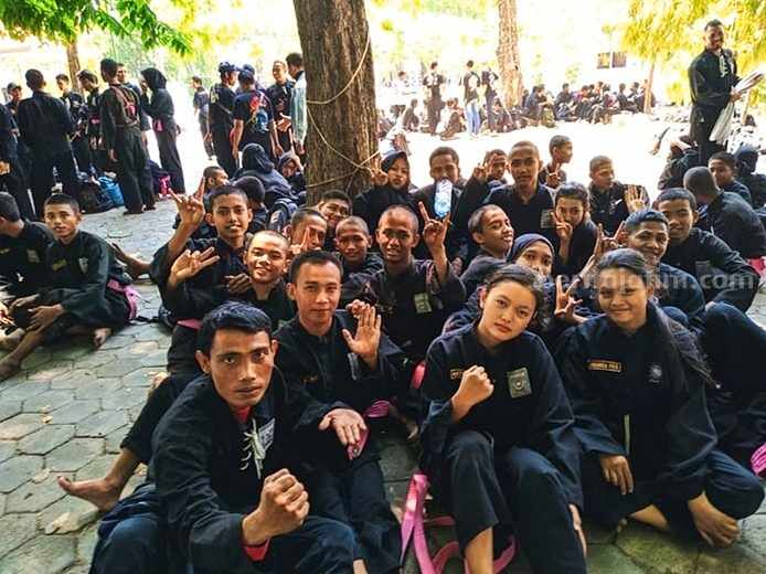 Persaudaraan Setia Hati Terate (PSHT). (Sumber foto: Instagram @psht_surabaya.22)