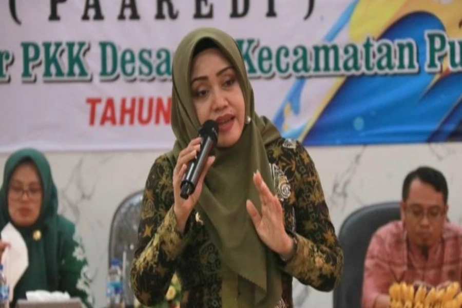 Melek Pola Asuh Anak dan Remaja di Era Digital, Ibu-ibu PKK Mojokerto Ikuti Pelatihan Ikfina fatmawati