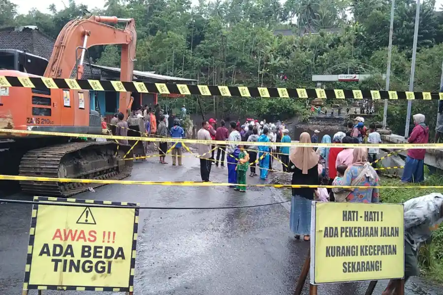 Balai Besar Jalan Nasional Siapkan Jembatan Bailey di Perbatasan Malang-Lumajang Jembatan Kali Glidik 2