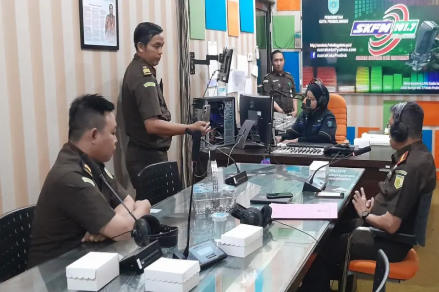 Kejaksaan Negeri Kota Probolinggo Gelar Talkshow Radio Peringatan HBA 2023
