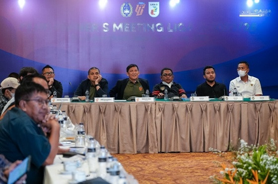 Liga 2 Musim 2023/2024 Start Paling Lambat 8 September Ferry Paulus Direktur Utama PT LIB menyebut musim baru Liga 2 maksimal dimulai 8 September 2023. (Foto: PT LIB)