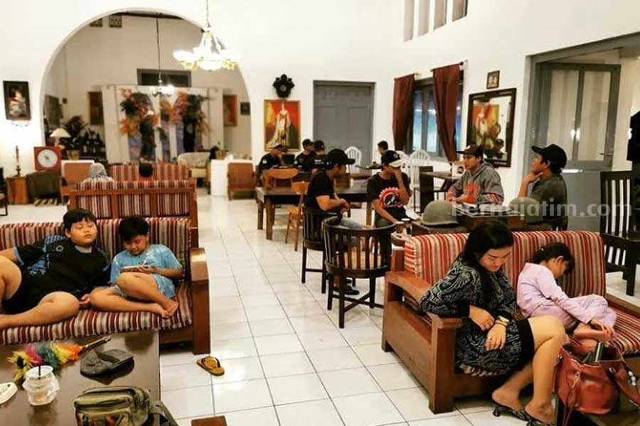 Cafe Unik dengan Vibes Belanda di Sidoarjo, Ini Daftar Menu dan Harganya Lodji 1839, cafe & resto dengan vibes bangunan kolonial Belanda di Sidoarjo. (Sumber foto: Instagram lodji1839)