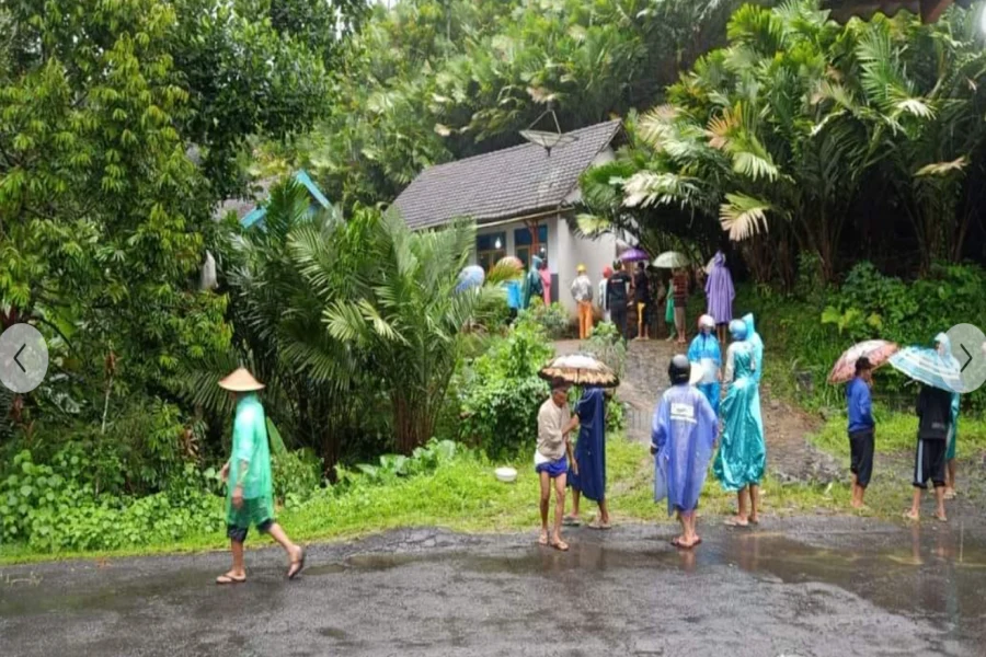 Suami, Istri, dan Balita Tertimbun Longsor di Pronojiwo Lumajang Longsor Lumajang