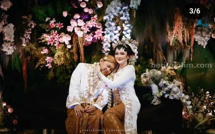 Pernikahan Denny Caknan dengan Bella Bonita di Madiun, Jumat (7/7/2023). (Sumber foto: Instagram denny_caknan)