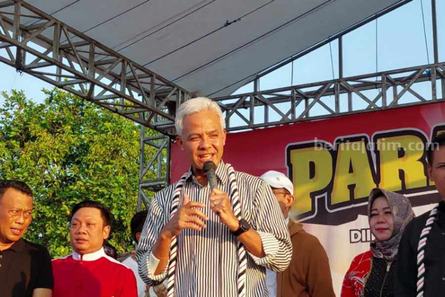 Kunjungi Ngawi, Ganjar Dukung ‘Gamers’ Bikin Reog Jadi Karakter ‘Game’ Ganjar Pranowo saat memberikan sambutan saat berkunjung ke Kepatihan Ngawi, Minggu (16/7/2023)