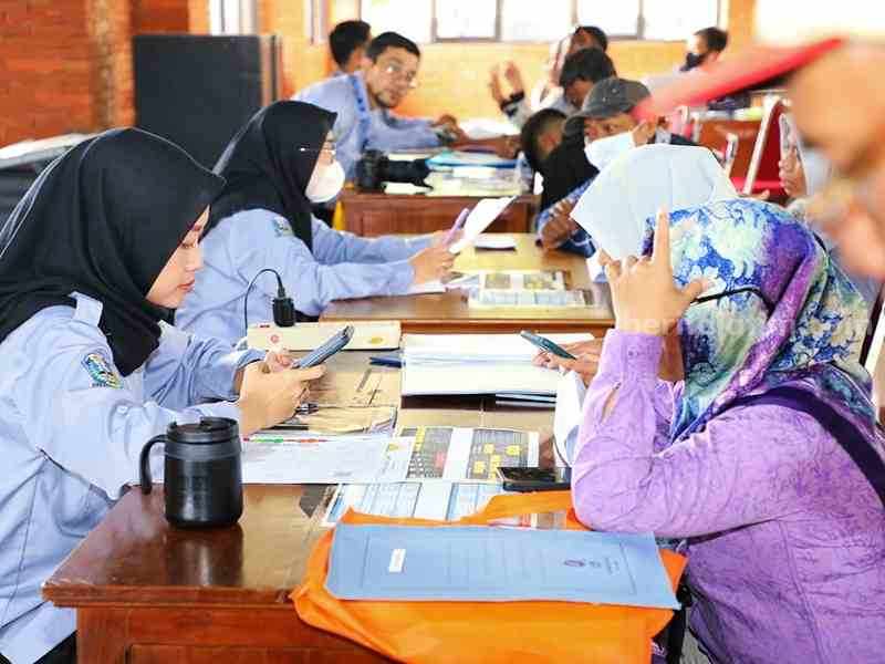 Posko Pelayanan PPDB SMA dan SMK Negeri di UPT TIKP Jatim