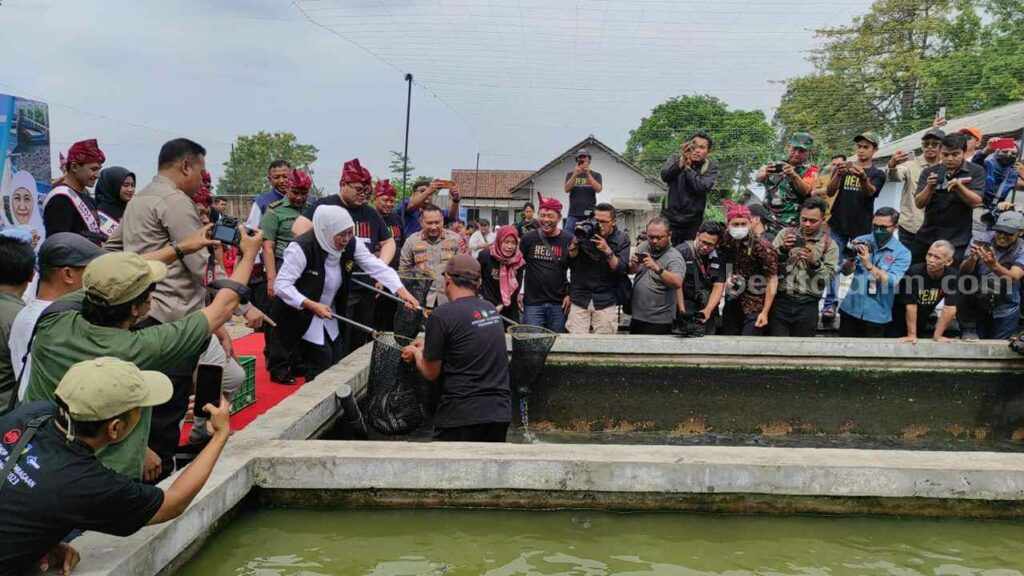 Gubernur Jatim Khofifah