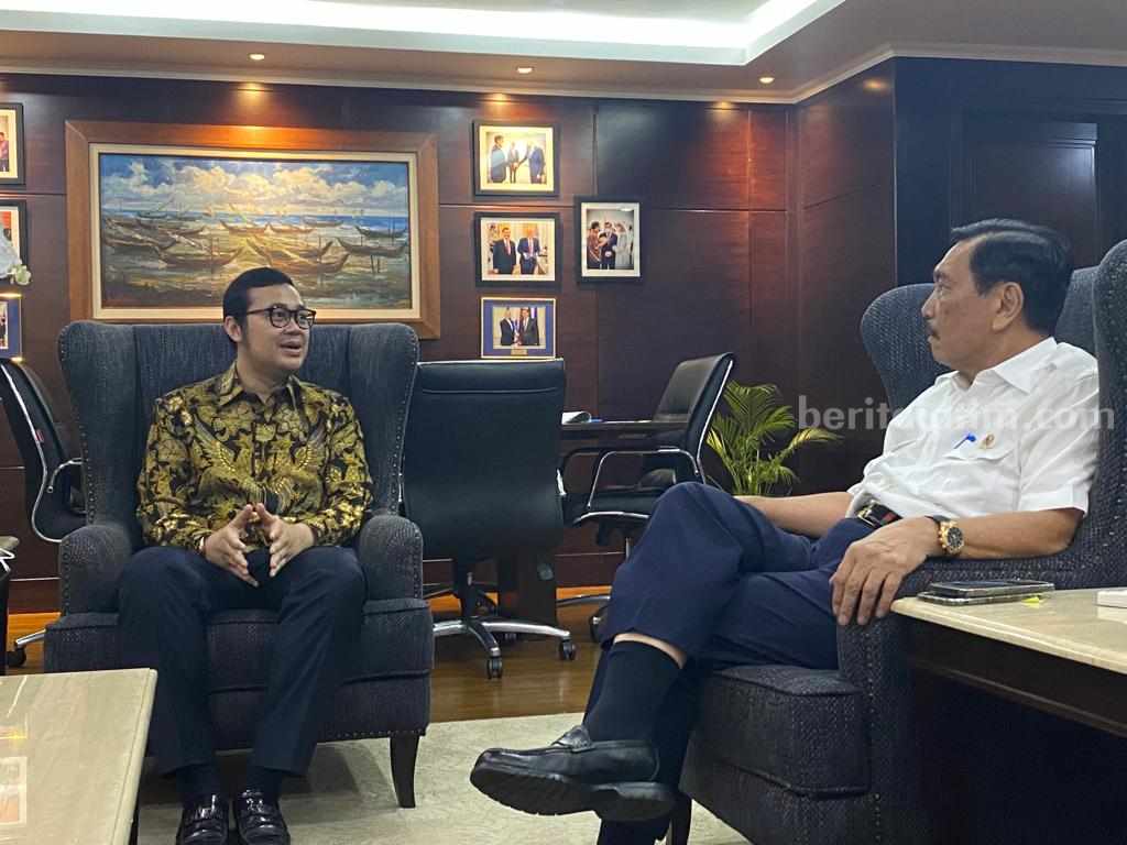 Dukung Luhut Ketum, Bayu: Bisa Bawa Golkar Menang Pemilu 2024! Bayu Airlangga dalam suatu kesempatan bertemu Menko Marves RI, Luhut Binsar Pandjaitan